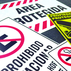Carteles Señalética Corrugado Plástico - 65X100 CM - 3 UNIDADES