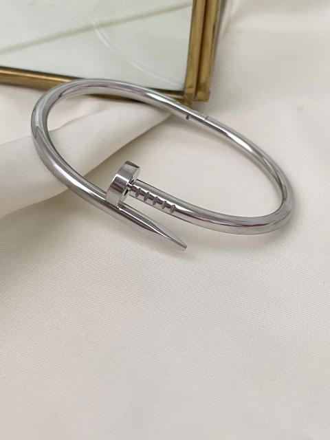 Bracelete prego aço inox