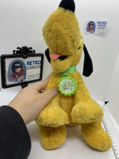 Peluche Pluto collar verde