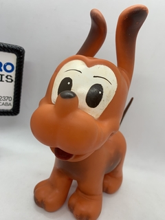 Baby Pluto con chifle Disney