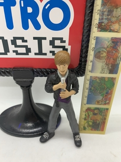 Figura Justin Beaver - comprar online