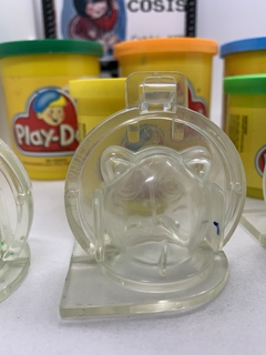 Pokemon - Play-Doh Character Maker en internet