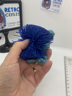 muñeco Koosh azul en internet