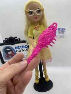 Ever After High Rosabella Beauty Birthday Ball en internet