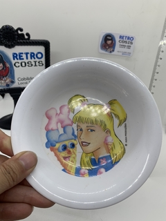 Platito Xuxa (Brasil) - redondo chico detalles 2