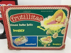 Linea bebe feliz - Buggy de Frutillitas con bebé - comprar online