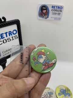 Pitubotones Pin papa Pitufo King - RETROCOSIS