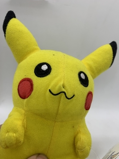 Pokemon - Peluche Pikachu 2015 - RETROCOSIS