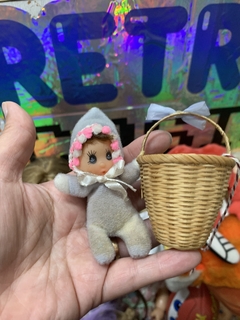 Fofolete bebe en canastita en internet