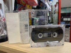 Cassete - Madonna "Bed Time Stories" - comprar online