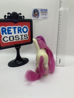 Pony g3 - Royal Twist en internet