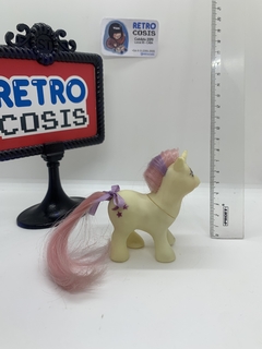 Pony G1 - bebe Moondancer - Hong Kong detalle patita - RETROCOSIS