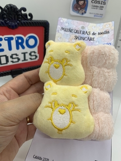 Muñequeras para skincare de ositos cariñosos