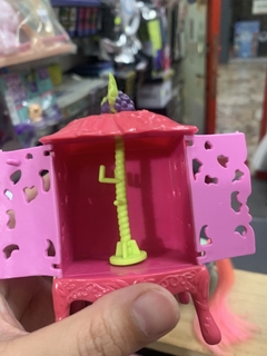 Pony g2 - Ivy con mueble en internet