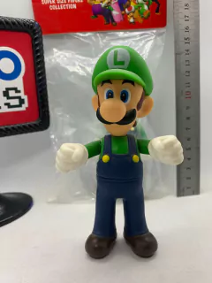 Figura Sofubi Luigi