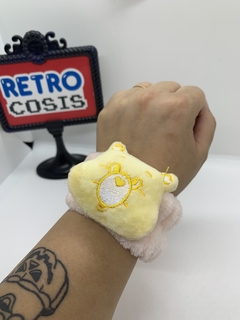 Muñequeras para skincare de ositos cariñosos - RETROCOSIS