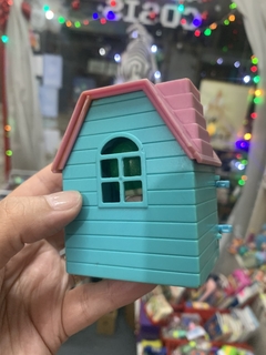 Mandy Casita con ropas - pelo verde en internet
