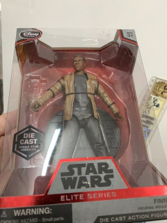 Star Wars - Finn - Elite Series Die cast en internet