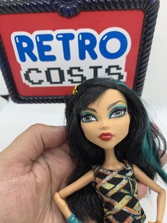 Monster High - Cleo de Nile- scaris city of frights - comprar online