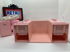 Barbie - muebles Sweet Roses -Vanity & nightstand - tienda online