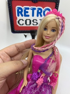 Barbie Endless hair kingdom snap - comprar online