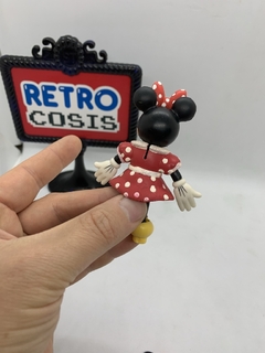 Figura Minnie con Figaro, Vestidos y Accesorios - RETROCOSIS