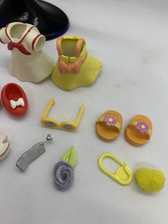 Figura Minnie con Figaro, Vestidos y Accesorios - RETROCOSIS