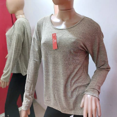 SWEATER DE LANILLA CON APLIQUES. ART 2042