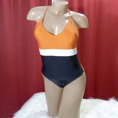 Entera tricolor, con breteles regulables. ART: E12