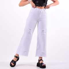 JEANS WIDE LEG CON ROTURA. ART 4199