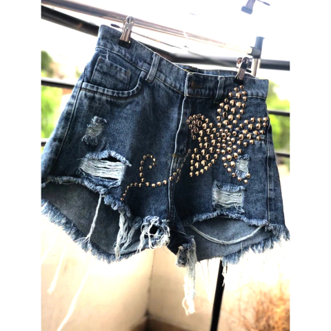 SHORT DE JEAN RIGIDO CON TACHAS art. 4668