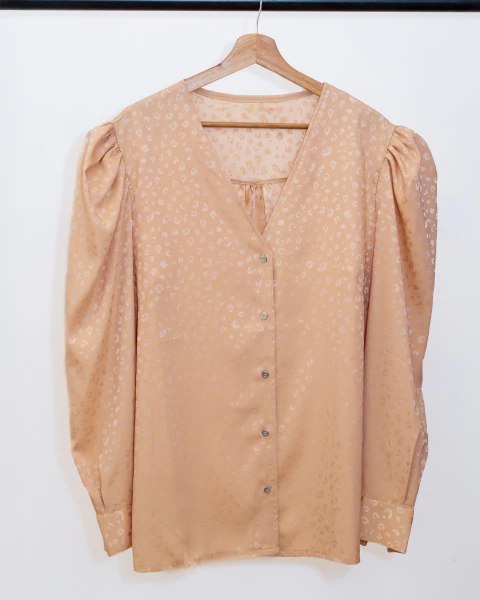 ART 3635 CAMISA SIN CUELLO SATEN LABRADO - comprar online