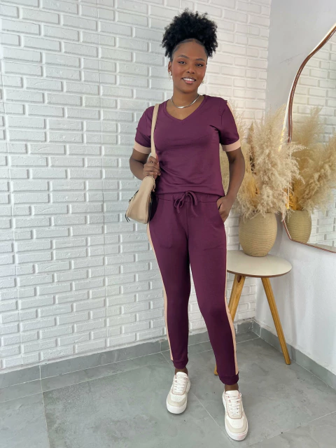 CONJUNTO EM MOLETINHO