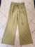 Pantalón verdoso H&M Talle: 42 en internet