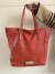 Cartera cuero roja Marc Jacobs en internet