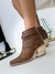 Bota con tachas ACRILICO talle 35 en internet