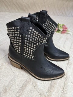 TEXANA DE CUERO color Negro con tachas