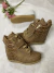ZAPA TRAMADA SUELA BASE BEIGE -ZTE- ZAPA TACO ESCONDIDO - Mara Ruth