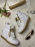 ZAPATILLA TACO ESCONDIDO CLASICAS BLANCO TIRA DORADA (Con estrellas metal y BASE BEIGE) -ZTE