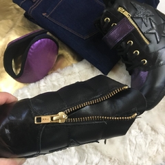 ZAPA CLASICA NEGRO Y VIOLETA -ZTE- ZAPA TACO ESCONDIDO - Mara Ruth