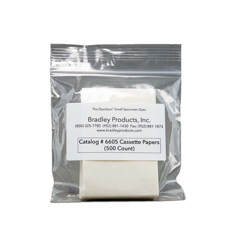 Paquete transparente con 500 unidades de papel para biopsias de Bradley Products, Inc.