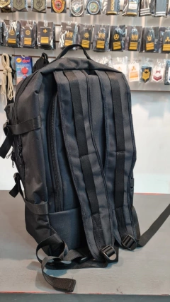 MOCHILA TACTICA NEGRA 60LTRS - comprar online