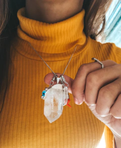 Dije Cuarzo Cristal en Bruto. Piedras Namaste Mayorista 