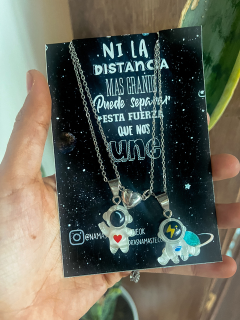 Collar astronauts glow