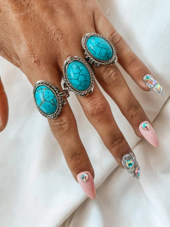 Anillos de alpaca regulables (talle único) con Howlite Turquesa.