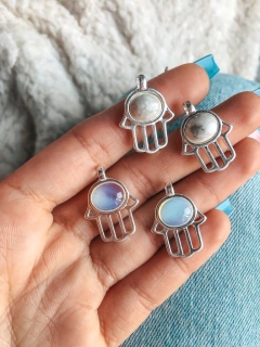 MANITOS CON HOWLITE/LUNAR/CUARZO BLANCO/ONIX NEGRO X2 U.