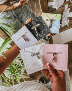 Amuleto cristales magicos