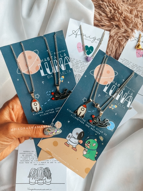 Amuleto hasta la luna