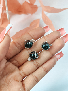 Dijes de obsidiana en forma de esfera en alambre con baño, tamaño mini.
