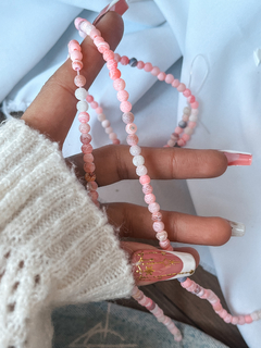 Tira de bolitas de ágata musgo rosa de 4 mm de diámetro. 